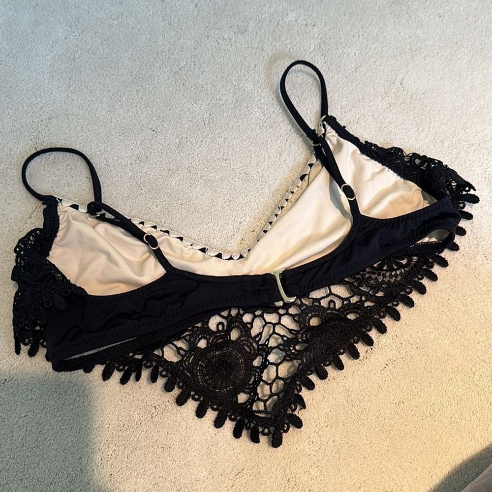 Ale by Alessandra Black Sands Bralette Bikini Top in Black Size Large - Picture 6 of 8